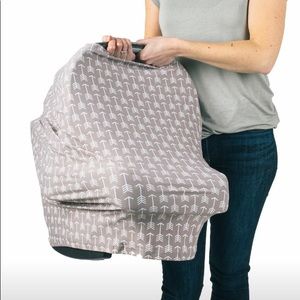 New Arrow Car Seat/ Nursing Cover